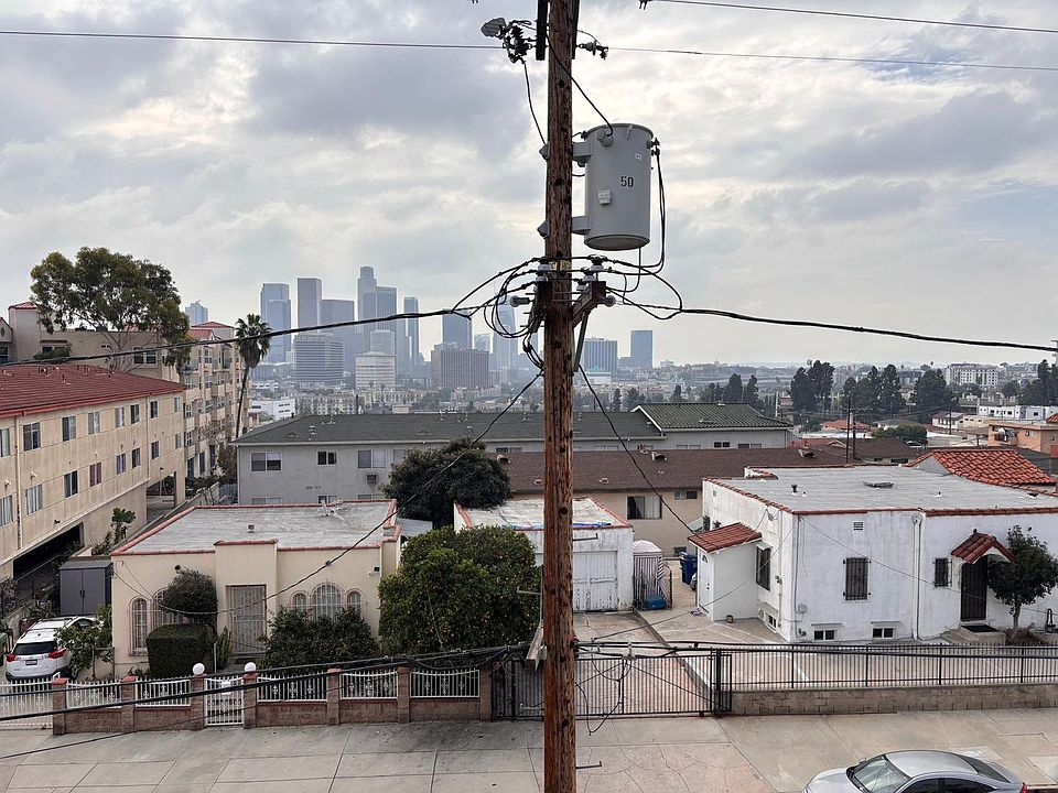1st image of 995 Figueroa Ter