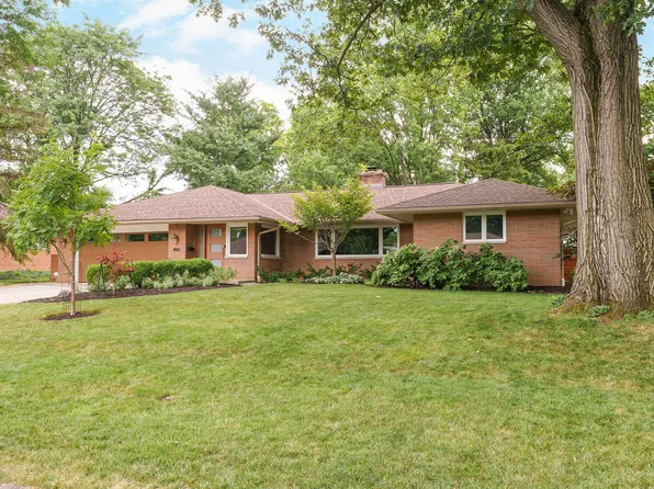 4278 Fairoaks Dr, Columbus, OH 43214