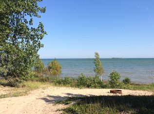 938 Hemlock Dr, Washington Island, WI 54246