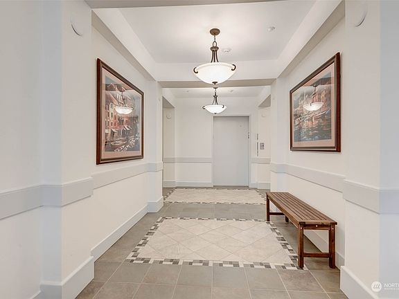 4th image of 23925 NE 115th Lane #203