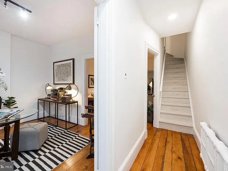 16 W Miner St — Photo 3