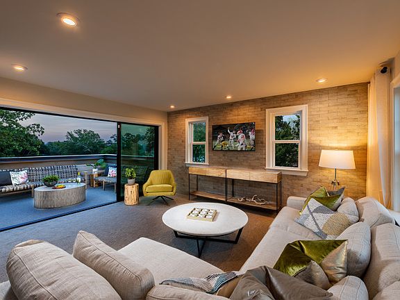 Optional 4th floor Loft