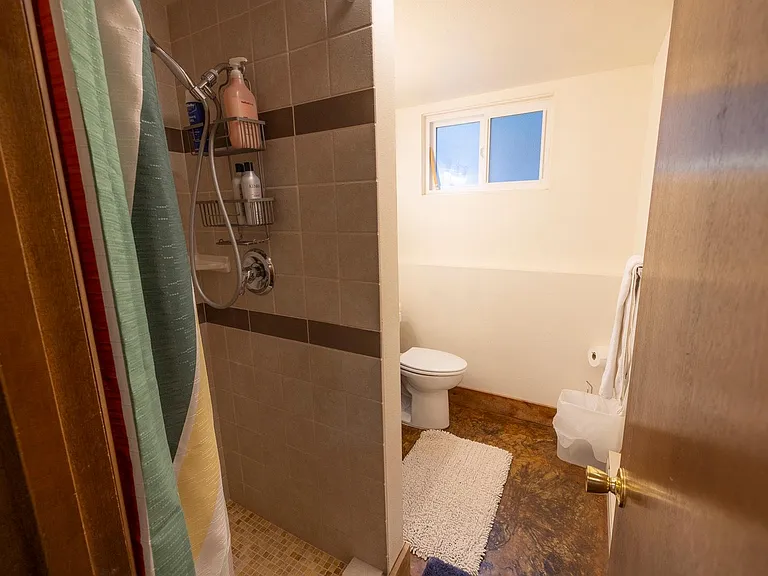 1600 NW Quincy Ave #1 — Photo 15