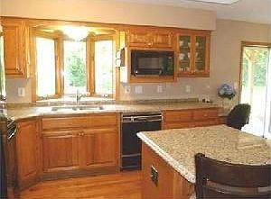 5th image of W140N11382 Country Aire Dr