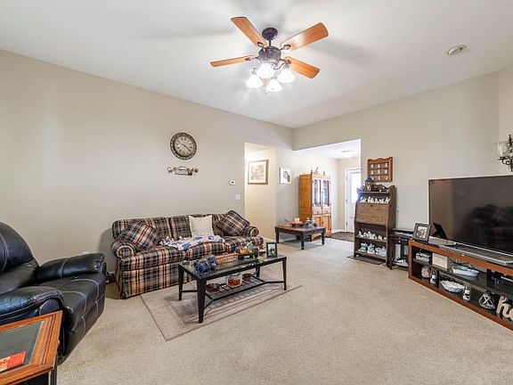 3rd image of 4708 Fenimore Dr