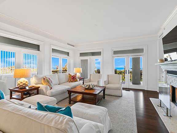 5th image of 100 Beachside Drive #102