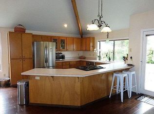 3040 Crystal Mountain Ave, Medford, OR 97504
