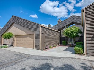 345 Sylmar Ave, Clovis, CA