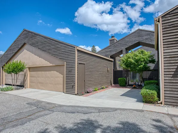 345 Sylmar Ave, Clovis, CA 93612