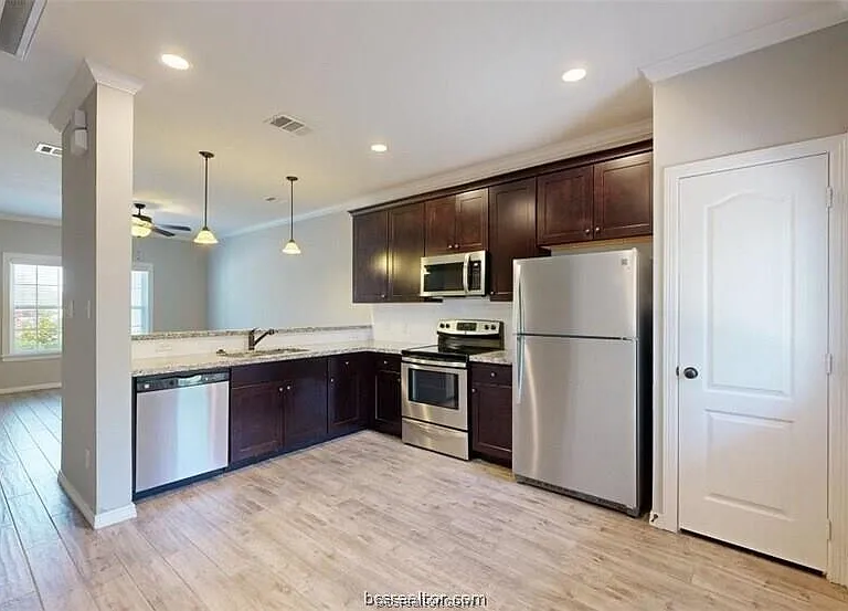 301 Parkway #338 — Photo 3
