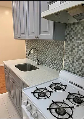 Rented by Voro, LLC | media 3