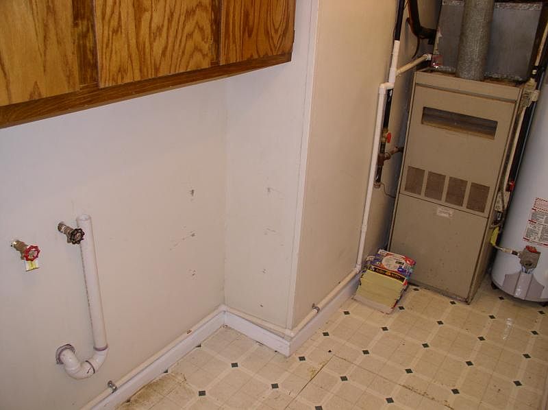 1st image of 3531 Schofield Ave