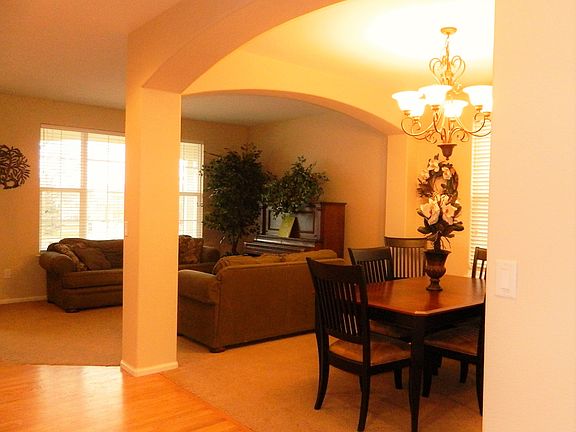 Living and Formal Dinning 