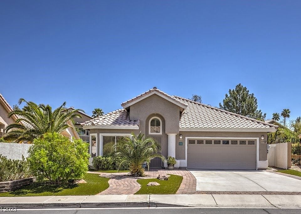 1st image of 135 Willow Glen Ct