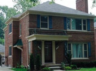 780 Harcourt Rd, Grosse Pointe, MI 48230