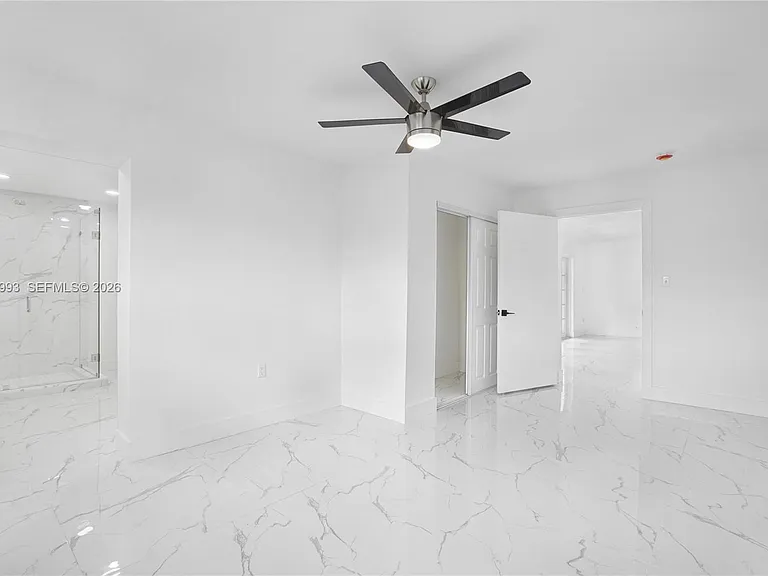 W 72nd Pl — Photo 14