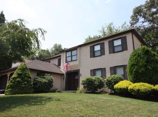 208 Harris Dr, Sewell, NJ 08080