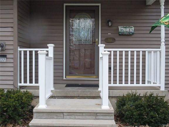 2nd image of 507 Cheryl Ln