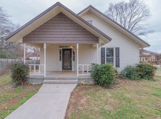204 6th Ave N, Decherd, TN 37324