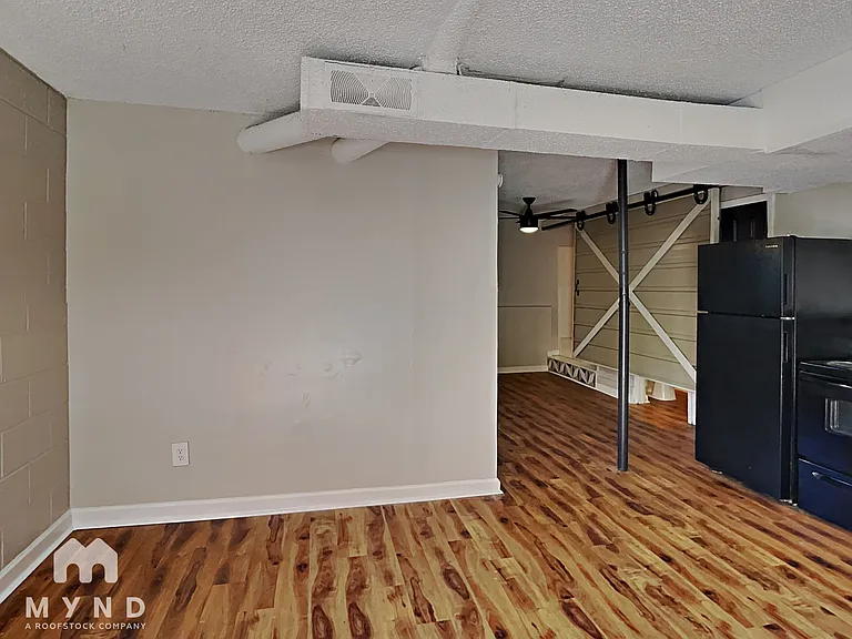 1729 Morehead Ave #1729 — Photo 4