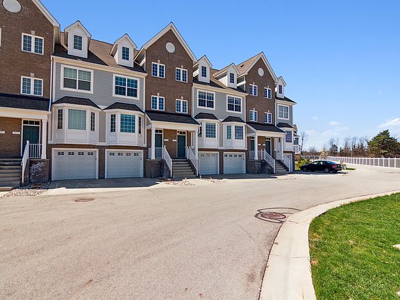 5th image of 2535 W Towne St