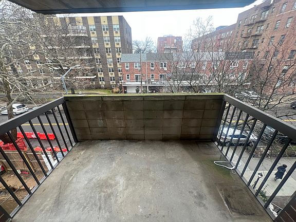 5th image of 3338 Parsons Blvd APT 6D
