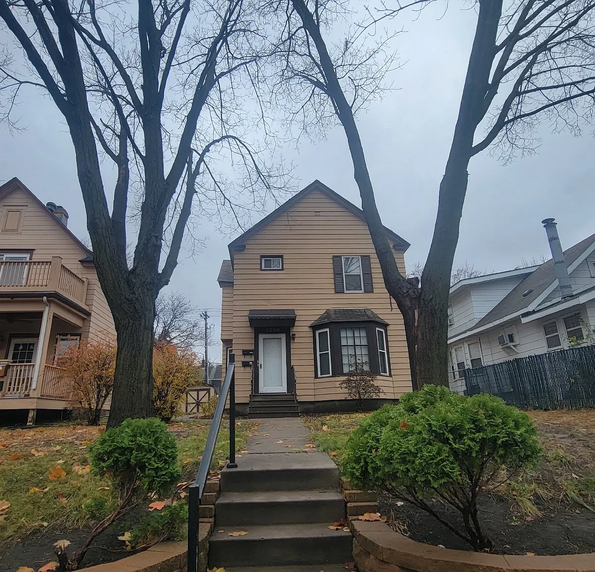 2 bed, 1.0 bath, 1000 sqft, $1,399 — Photo 2