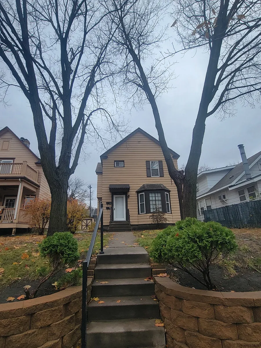 Building Photo - 4206 Nicollet Ave #2