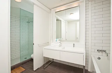 Rented by Azulay Group