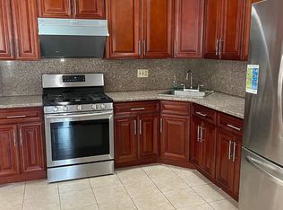 5802 186th St #3, Fresh Meadows, NY 11365