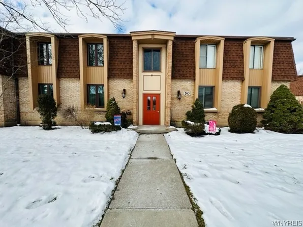 50 Charter Oaks Dr APT 3, Buffalo, NY 14228