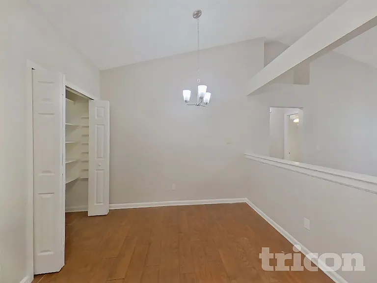 3099 Wavering Ln — Photo 3