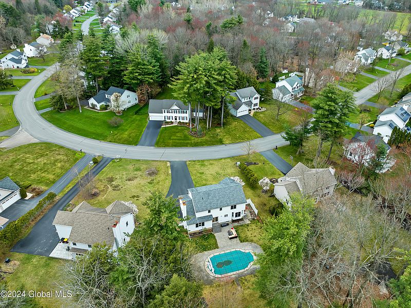 3rd image of 6236 Empire Avenue