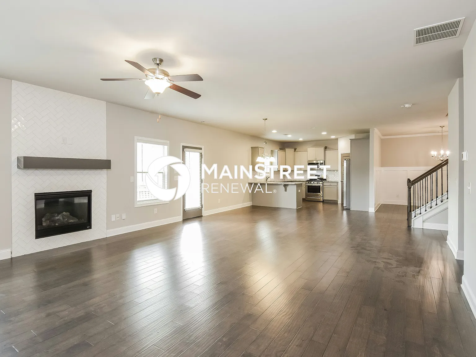732 Overlook Glen Drive — Photo 3