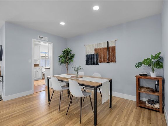 3rd image of 13204 S Wilton Pl