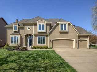 9128 W 131st St, Overland Park, KS 66213