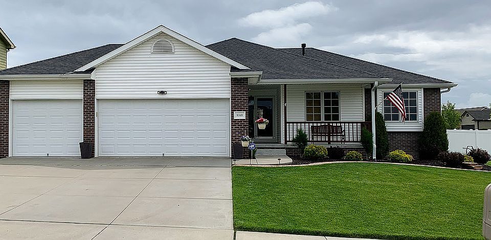 1st image of 8348 S 61st St