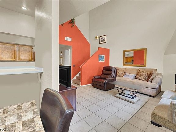 4th image of 2191 Pinetop Ln Unit 103