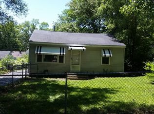 3143 16th St, Rockford, IL 61109