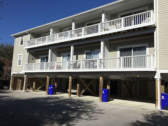 2nd image of 608 W Brown St APT A