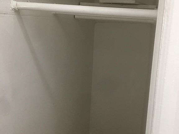 Closet 1