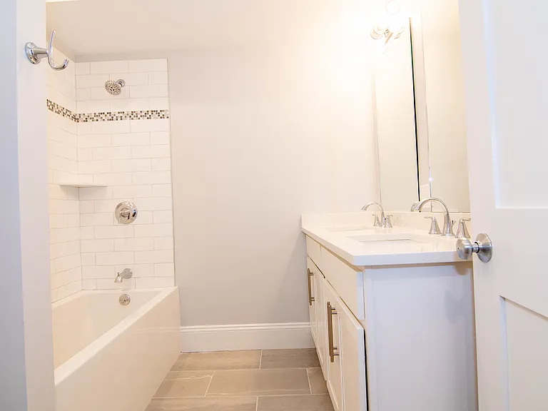 80 N Beacon St #6 — Photo 10
