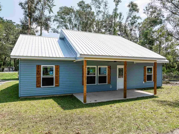 233 SE Seaboard St, Lee, FL 32059