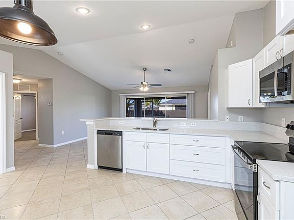 5th image of 2904 NW 5th PL