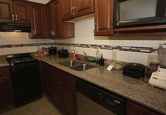 4th image of 222 W Lane Ave #1008