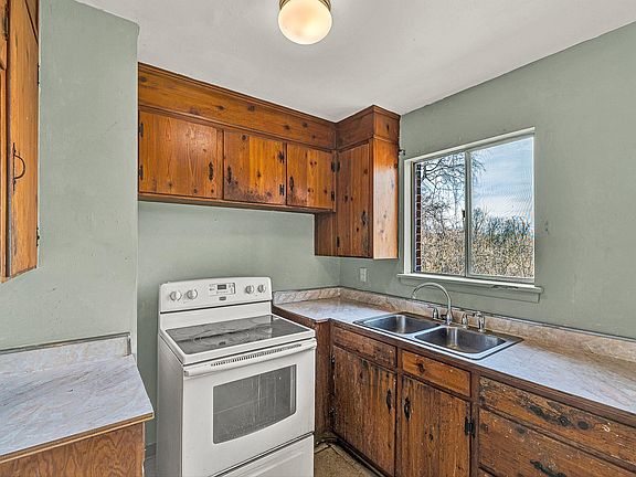 5th image of 203 Cherryhill Rd NW