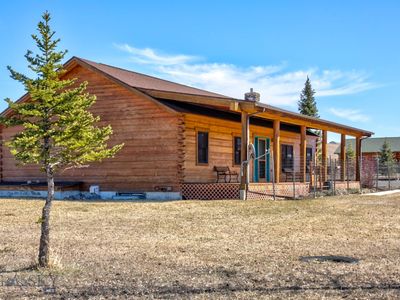 355 Low Bench Rd, Gallatin Gateway, MT, 59730