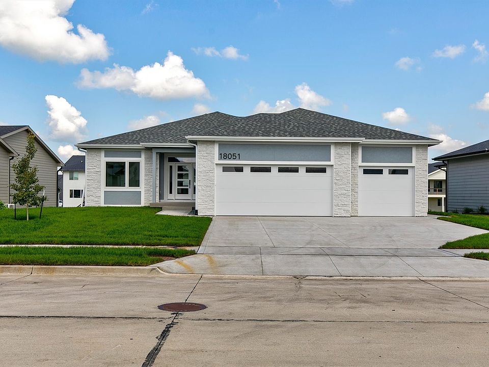 1st image of 18051 Tanglewood Dr