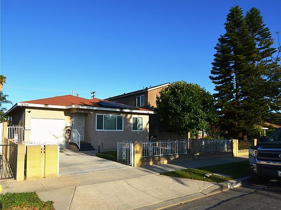 4th image of 18328 Devlin Ave