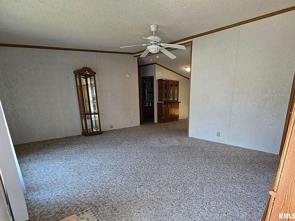 5th image of 202 N Otey St